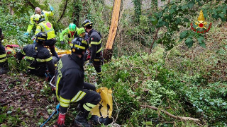 Colli al Metauro - Uomo cade in un fossato: salvato da soccorso alpino e vigili del fuoco